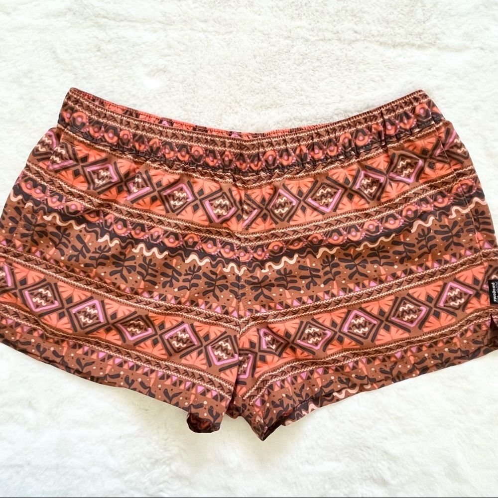 PATAGONIA Barely Baggies Shorts - Women's Size Medium Boho Tiki Active Outdoors
